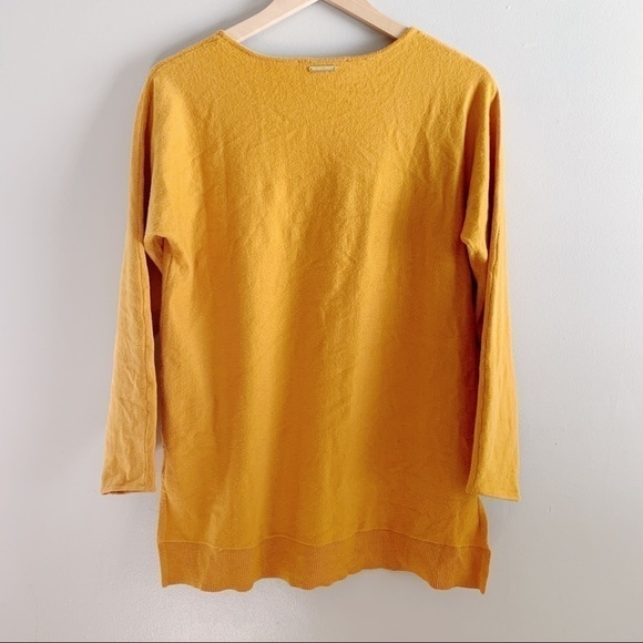 MICHAEL Michael Kors • Crewneck Pullover Knit Sweater in Mustard Yellow, Small - Picture 7 of 10